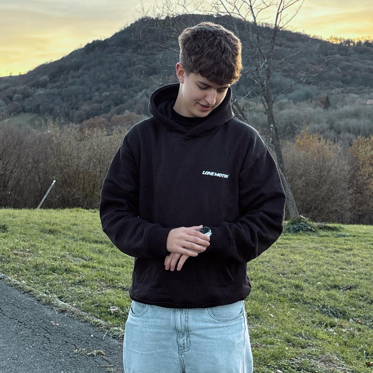 SILENT STAR HOODIE